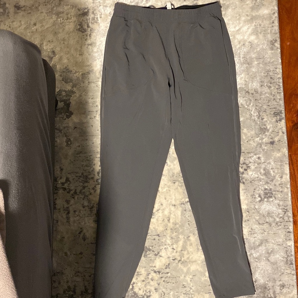 Lululemon Mens Gray Joggers